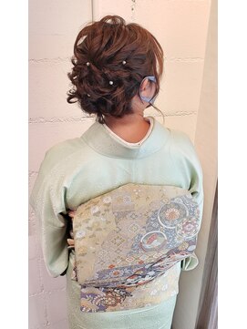 パリスパート2 ゆるふわ編み込みヘアアレンジ