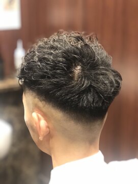 ヒロギンザ 田町店(HIRO GINZA) スキンフェード×ハードパーマ
