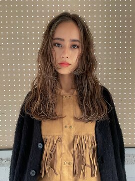 ルーム(Loom.) 波ウェーブロング