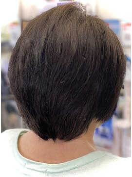 中原 美容室  優しめショート