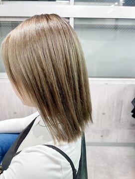 ネウィ 所沢(newi) ミルクティーベージュ