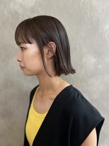 ロビンソン(Robinson)&nbsp;切りっぱなしボブ/アップバング/グレージュ