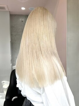 ソル バロール 表参道(SOL .valor) ハイトーンカラーペールピンクブロンドホワイトミルクティー韓国