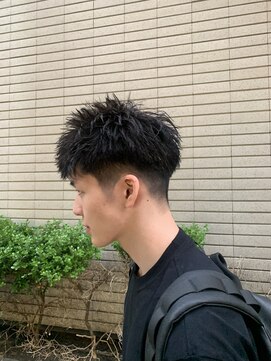 クロムトウキョウ ザ バーバー ネオン 新宿店(CHROM TOKYO the Barber ne/on) 刈り上げスパイキーショート