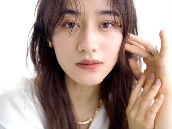 シェア 梅田 バイ ケーツー(SHARE 梅田 by k-two)の写真/【阪急・大阪梅田駅すぐ】美容師歴20年以上の実力派スタイリストが担当♪エイジングケアや髪質改善が人気