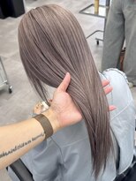 ローレン(Lolen.)&nbsp;ストレートヘア　シルバーグレージュ