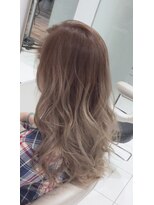 ケンジ 平塚 アネッタ(KENJE annetta)&nbsp;《王道外国人風》理想の透明感♪ホワイティーグラデ