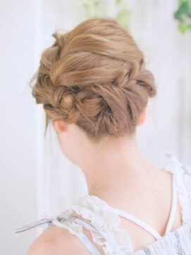 ナル 白山神社参道通り店(nalu) ふんわり編み込みアレンジヘア