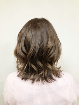 トップヘアー 玉島店(TOP HAIR) 《TOPHAIR 玉島店/ ちゃみ》くびれミディ×ベージュブラウン