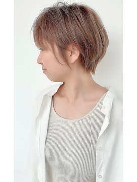 アイズ 本厚木(AIZU) ミルクティーブラウン×ハイトーンハンサムショート