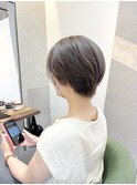 脱白髪染めグレーショート