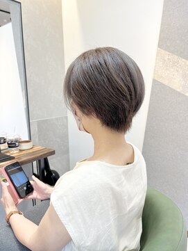 シンシア(CYNTHiA) 脱白髪染めグレーショート