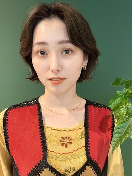 ビュートリアム 南青山(BEAUTRIUM) 外ハネボブ 顔周りレイヤー イルミナカラー 表参道 20代30代40代