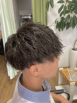 ナチュラル(Natural) 刈り上げマッシュ×ツイストパーマ