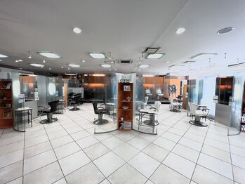 HAIR & MAKE EARTH　津田沼店