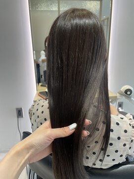 エレノア 梅田店(Eleanor) オリーブベージュ◎