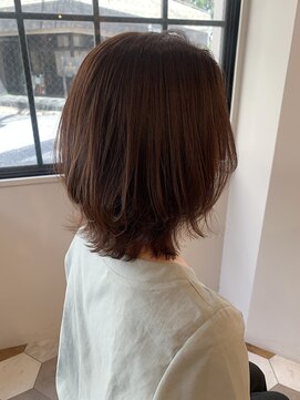 ムーン ティコブラーエ(moon tico brae) ８月(ミディアムヘア/グレージュカラー/シルキーベージュ)