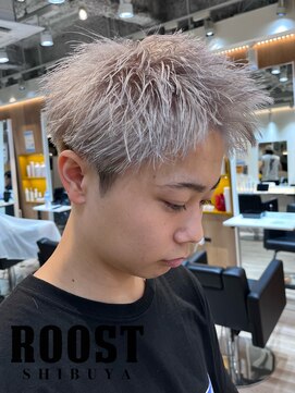 ルースト 渋谷店(ROOST) ホワイトスパイキーショート