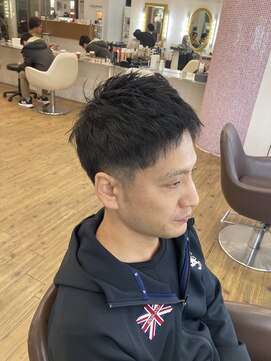 コワファースト 別府 黒髪ビジネスショート