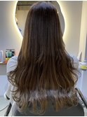 インナーカラー×艶やかロング