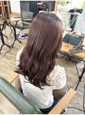 ピンクベージュ