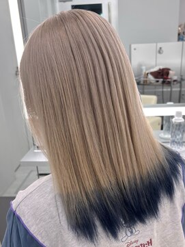 テイス 新宿(TACE) [ホワイトグレージュ/ミニウルフ/チェリーブラウン/新宿]