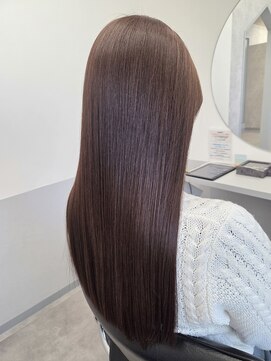 トッカ 茨木(tocca) 【tocca茨木 篠原】ピンピンにならない柔らかく自然な縮毛矯正