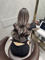 ロンド レア 天神大名店(Lond Le’a)&nbsp;ブリーチ×ダブルカラーで映える髪色に♪