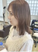 透明感ベージュ