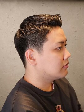 ワンワンオー バーバーショップ 長浜店(@110 BARBER SHOP) アップバング×テーパードショート