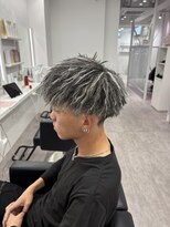 ルースト 心斎橋店(ROOST) 刈り上げセンターパート/波巻きツイストスパイラル/大阪