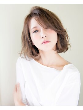 ヴェローグ シェ ブー(belog chez vous hair luxe) 乾かしただけで決まるボブパーマ作ります!