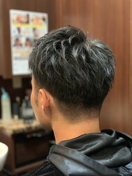 ヒロギンザ 新橋店(HIRO GINZA) 新橋ビジネスマン必見！！王道刈り上げスタイル　理容室