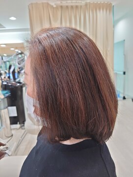 クオーター(QUARTER) ミディアムボブ