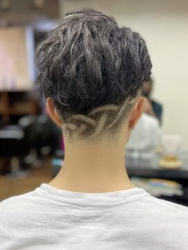 アクティフ(actif) ツーブロックスキンフェードアート