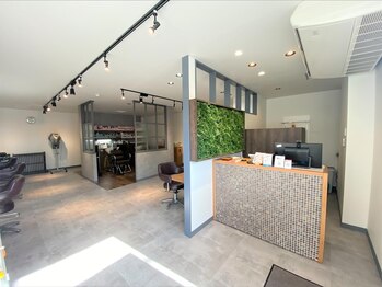 SALONS 茨木中津店【サロンズ】