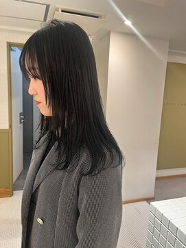 エミィ(emme) 【emme×笹川 】艶髪ブラック/顔まわりレイヤー