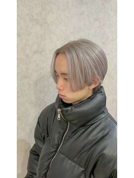レガシーヘアーデザイン(Legacy hair design) ホワイトシルバー×センターパート♪ 天神/今泉