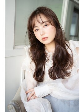 マグノリア オモテサンドウ(MAGNOLiA Omotesando) ふんわり甘い愛されロングパーマ・・・HINATA