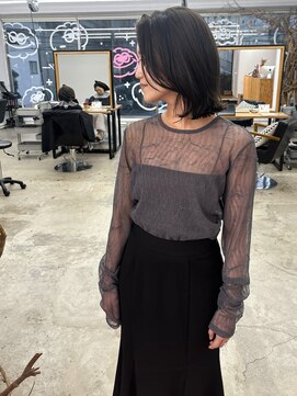 ソーソー(SoSo) 《SoSo》顔まわりレイヤーのパツっとボブ