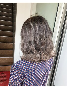 アメリ ココロ 南森町店(Ameri cocoro.) ３Dハイライトデザイン　スモーキーホワイトグレージュ