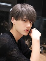 ネイビー(NAVY)&nbsp;上品なブリーチカラー グレージュ 美シルエットのマッシュウルフ