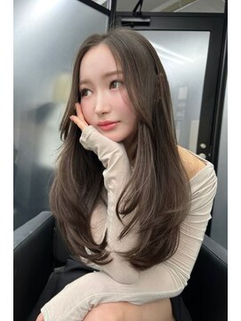 ランズ(LANDS) アッシュカラーザクザクレイヤーカット 【韓国ヘア 大阪 梅田】