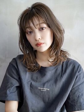 ギークス(GEEKS) 【GEEKS渋谷】伸ばしかけロング/ウルフ/顔周りレイヤー/冬カラー