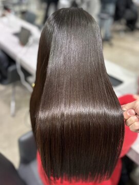 キュア 表参道(CURE) 黒髪/グレージュカラー/ココアベージュ/ヘルシーロング/表参道