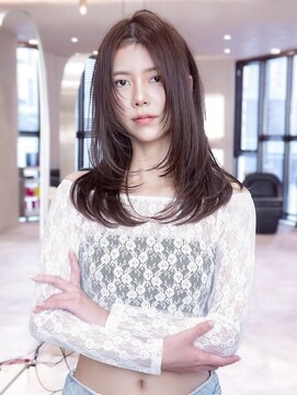 髪質改善 Anthurium 箕面萱野 ミディアムレイヤー/大人可愛い/髪質改善/シースルーバング