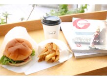 軽食持ち込みOK！ちょっとした合間に小腹を満たして♪