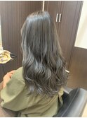 ハイトーン×波巻きヘア