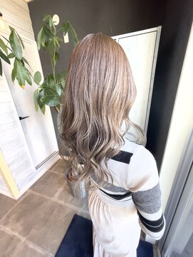 イコロ 流山おおたかの森(icoro) グラデーションアッシュ【流山おおたかの森流山おおたかの森東】