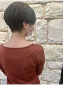 前髪なし刈り上げハンサムショート
